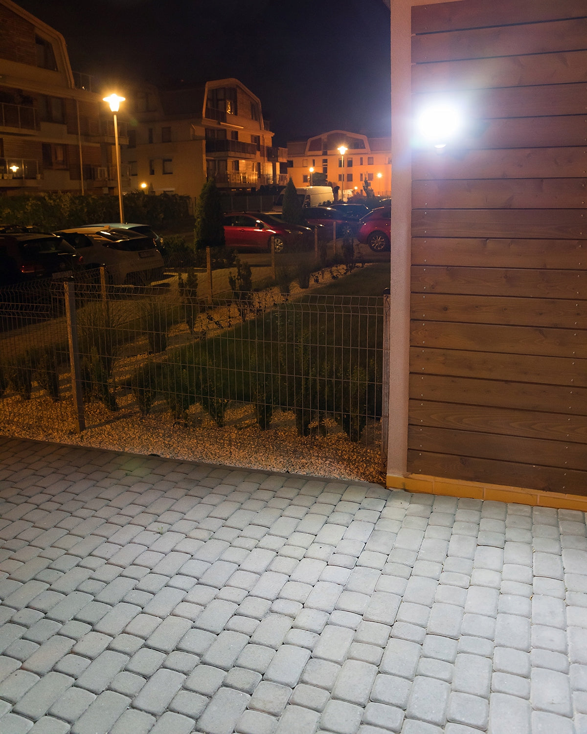 Lampa LED halogenowa solarna COB