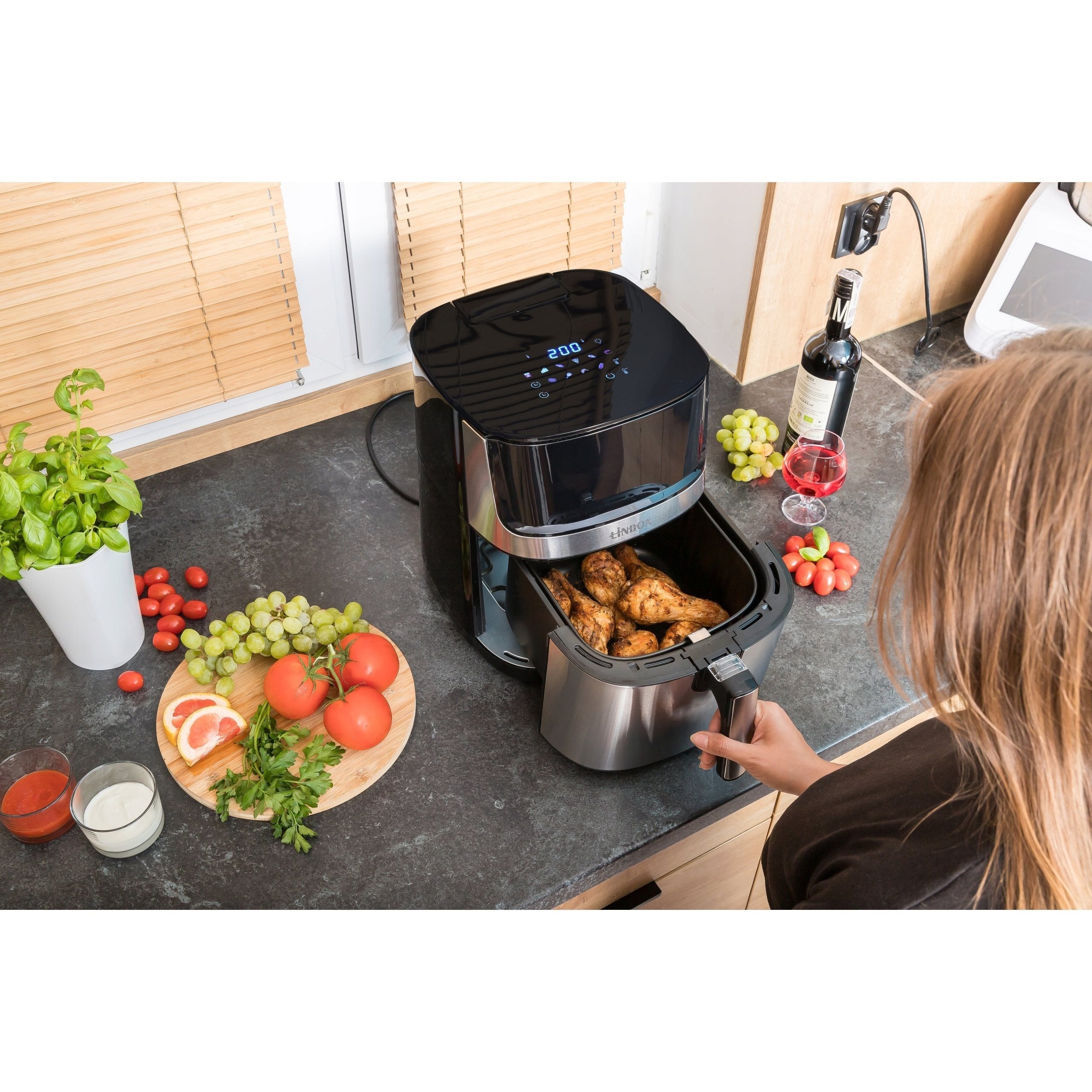 Air Fryer 8L 2000W frytkownica beztłuszczowa z funkcją pary, podwójna grzałka góra dół, okienko z podświetleniem LED, 360° cyrkulacja powietrza, 10 programów, duża pojemność